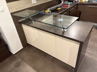 Predám barový pult