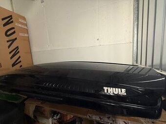 Stresny box Thule Dynamic L cierny leskly