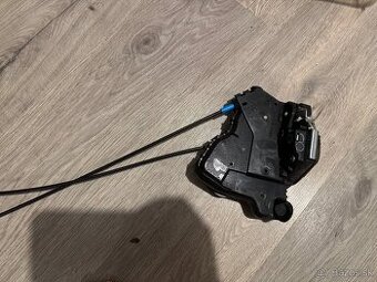Zámok PP Toyota Auris 2 A084219