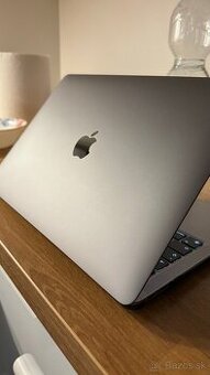 MacBook Air  2020 (Perfektný stav)