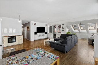 Na predaj nádherný priestranný 3 izbový byt v Pezinku