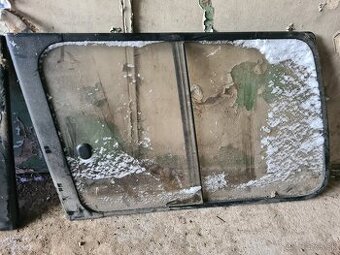 Zadné okno Pajero 2 Facelift