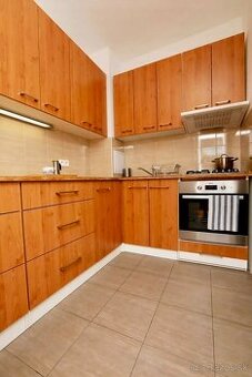 Realitný kancelária REALADR s.r.o.