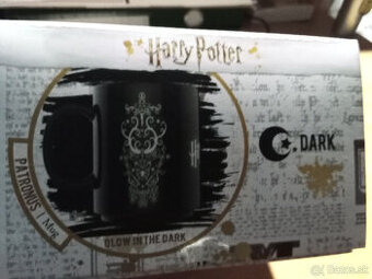 svietiaci - fosforeskujúci hrnček -šálka - HERRY POTTER