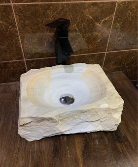 Predám umývadlo zo žltého mramoru – na celý život