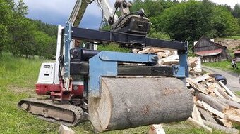 Hydraulická kalačka dřeva na bagr/ vyvážečku