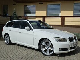 BMW 330xd Touring A/T - 1