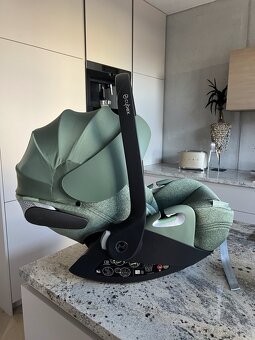 CYBEX CLOUD T I-SIZE PLUS Leaf Green | dark green