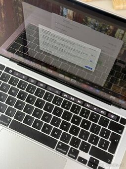 MacBook Pro M1 8/256Gb