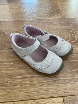 Barefoot baletiny kozene 32