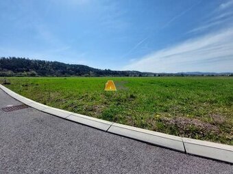 Stavebný pozemok Sliač – 746 m², blízko Zvolen a Banská Byst