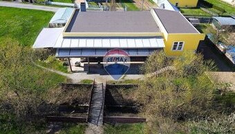 Zrekonštruovaná 2 podlažná obchodná budova, 1200m2, Dlhé nad