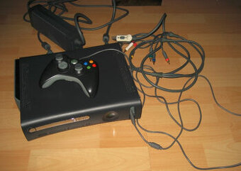 XBOX 360 + 1 ovladac a vsetky kable.