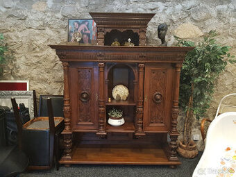 starožitná komoda sekretar pribornik