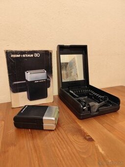 retro holiaci strojček