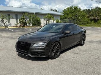 AUDI S7 4.0 V8 2013