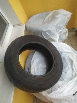 GOODYEAR, 215 / 65 R 16