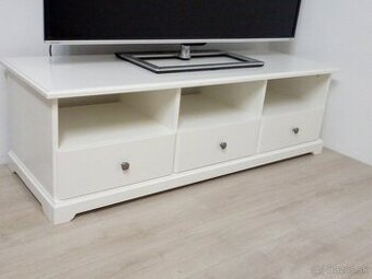 TV stolík Ikea Liatorp - veľmi dobrý stav