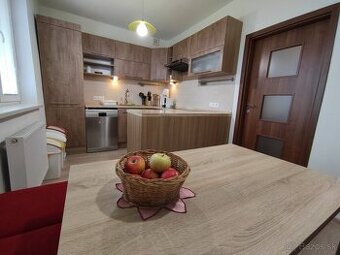 3-izbový byt so záhradkou a s garážou / 73 m2 / - Horný Hrič