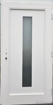 Vchodové drevené dvere