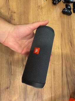 JBL Flip Essential 2