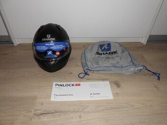 Predam krasnu novu moto prilbu znacky SHARK SPARTAN GT BLANK