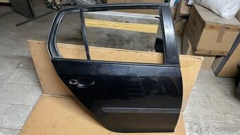 VW Golf 5 pravé zadné dvere 5-dverový krátky