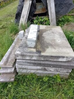 Predám staršie mramorové dosky z dvojhrobu