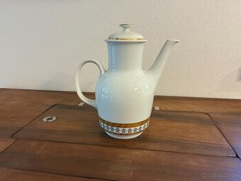 Porcelánová kanvica Romana, návrhár Jaroslav Pýcha