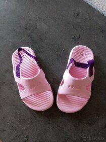 Ruzove sandale