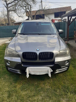 Predám BMW X5 E70 3.0d R6 v zachovalom stave