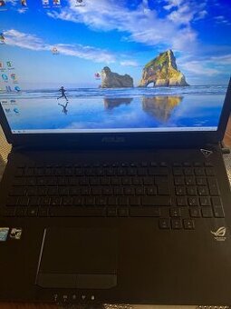 Herný Asus G750JX
