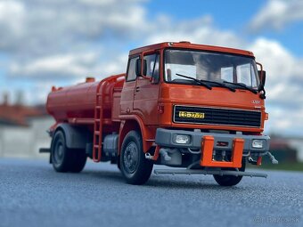 ŠKODA LIAZ/ TATRA predam zberatelske modely. Mierka 1:43.