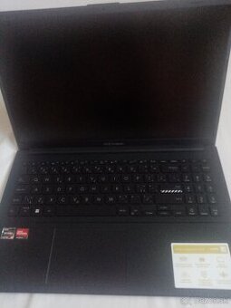 Asus Vivobook GO