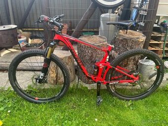 Celoodpruženy Giant Strive M 27,5