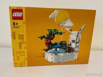 LEGO® Creator Expert 40643 lunárny králik