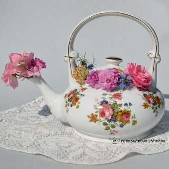 Veľký starožitný porcelánový čajník z Anglicka