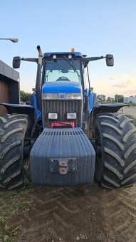 Traktor New holland
