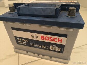 Autobatéria Bosch S4 005