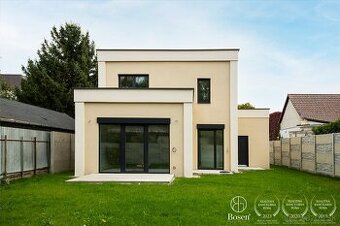 BOSEN | Poschodový 5i RD s garážou v centre mesta