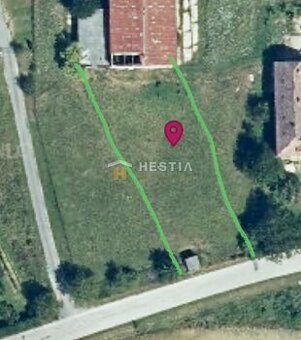 Slnečný  pozemok na výstavbu haly, garáže v Turej Lúke - 1