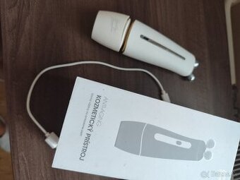 Kozmetický pristroj