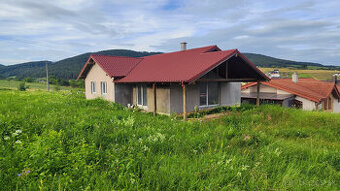 Rozostavaný 4 izbový rodinný dom na veľkorysom pozemku 1050 