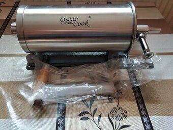 Plnička na klobásy, narážačka