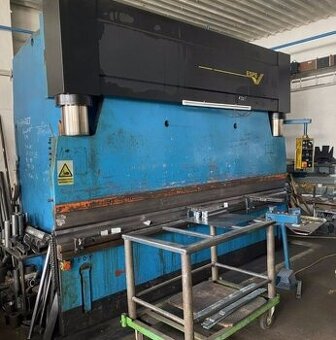 Ohraňovací lis CTO 250 A/4000, rok výroby 1992 - 1