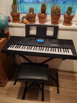 Yamaha PSR-E473