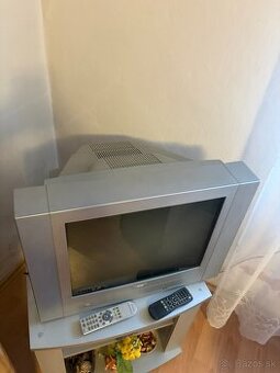 Televízor OVP 51 cm s poličkou/stolíkom