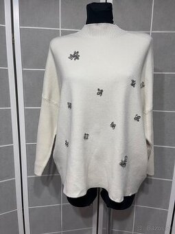 Dámsky kremovy sveter