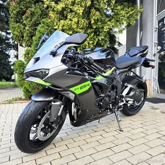 Kawasaki Ninja ZX-6R 2026