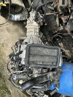 motor suzuki vitara